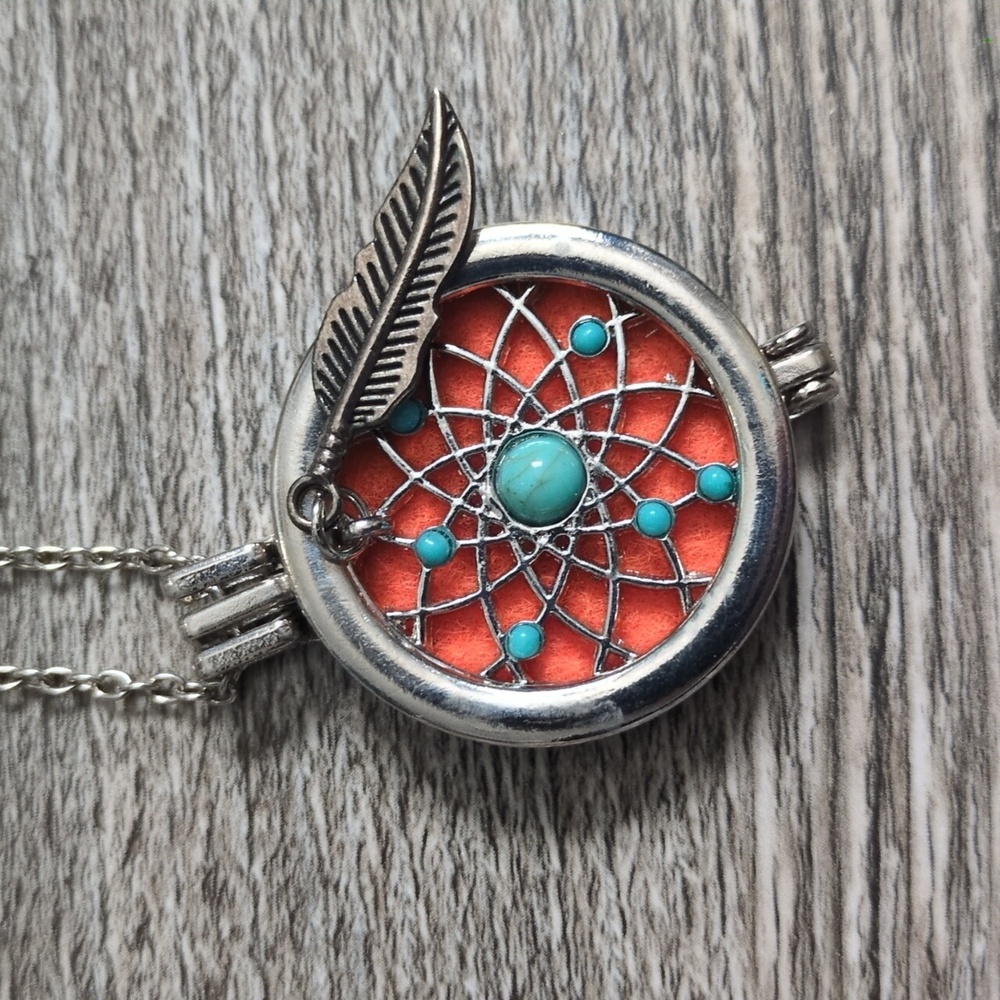 Mindful Souls Essential Oils Diffusing Dream Catcher Locket-style Necklace